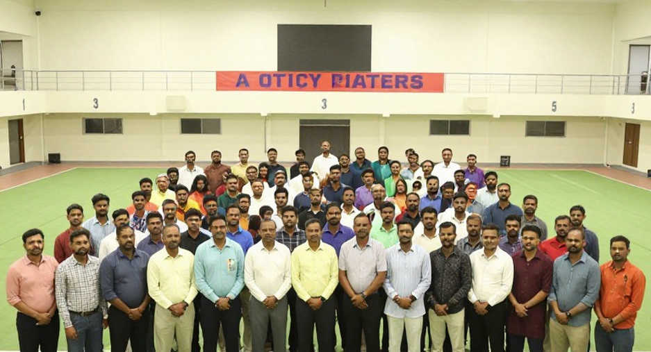 गुलाबी जर्सी का स्कोरबोर्ड: PCB का राजस्व फ़ैसला और इंग्लैंड की डेथ-ओवर समस्या गुलाबी जर्सी का स्कोरबोर्ड: PCB का राजस्व फ़ैसला और इंग्लैंड की डेथ-ओवर समस्या